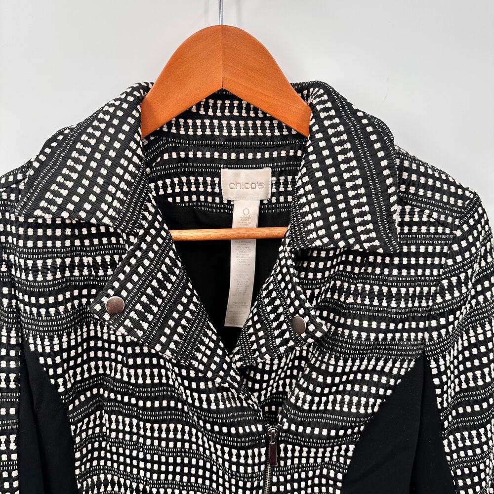CHICO'S  Black & White Stripe Textured Moto Zip Up Jacket // 0 - Picture 5 of 10